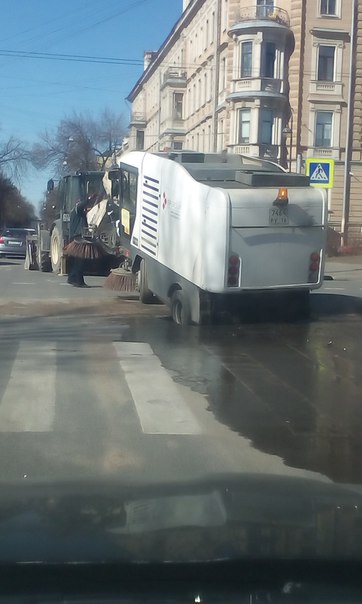 Уборка улиц не задалась)))