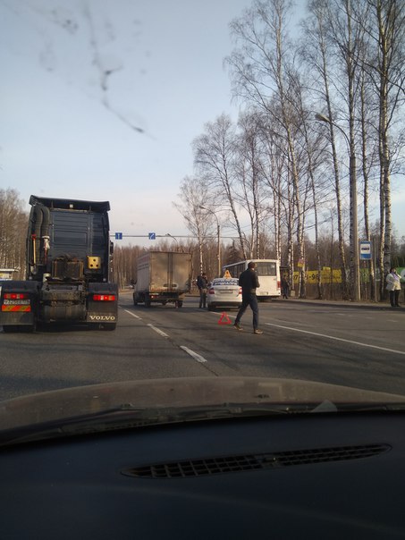 ДТП на Выборгском шоссе в сторону Песочного, у бывшего поста.