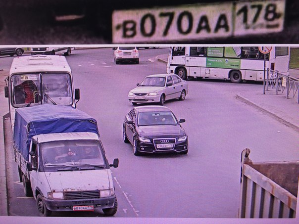 29.04.2018г. В период времени с 10-40, до 11-20 трое лиц южной национальности, с дачного участка во ...