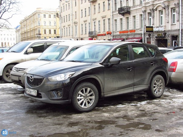 2 мая в 14 часов от Мега Дыбенко был угнан автомобиль Mazda CX-5 черного цвета, 2011года выпуска