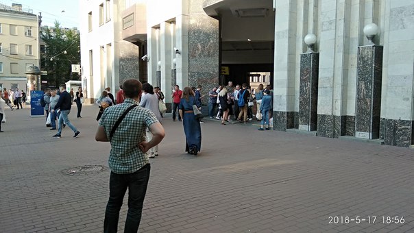 На 18:56 закрыта станция Лиговский проспект.