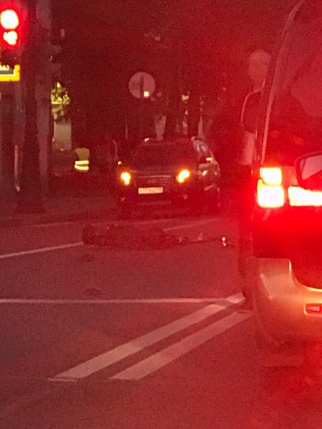 Сбили парня на скутере на перекрёстке улицы Мира и Каменностровского