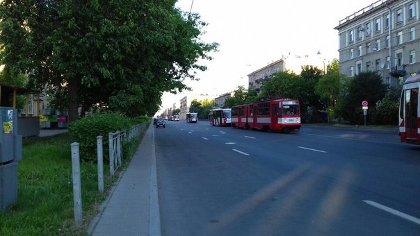 Два автолюбителя встретились утром на перекрестке Гагарина и Благодатной.