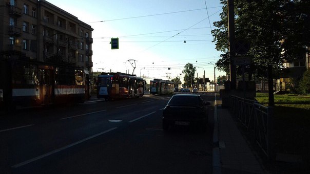 Два автолюбителя встретились утром на перекрестке Гагарина и Благодатной.