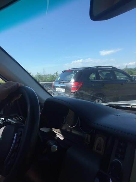 Авария на Новоприозерском шоссе, сразу за Мегой Парнас. Пробка. Вроде бы без пострадавших
