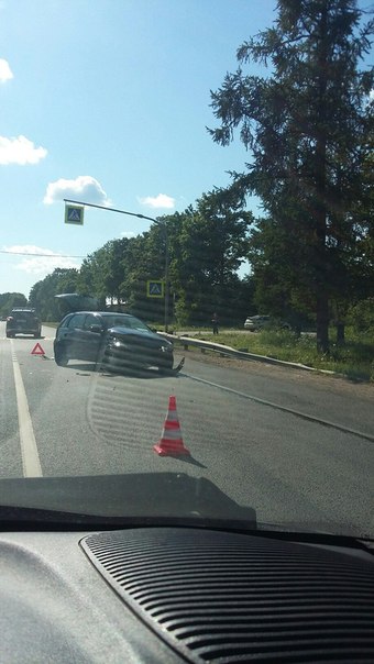 Авария в поселке Сельцо в Волосовском районе Ленинградской области. В направлении Кингисеппа.