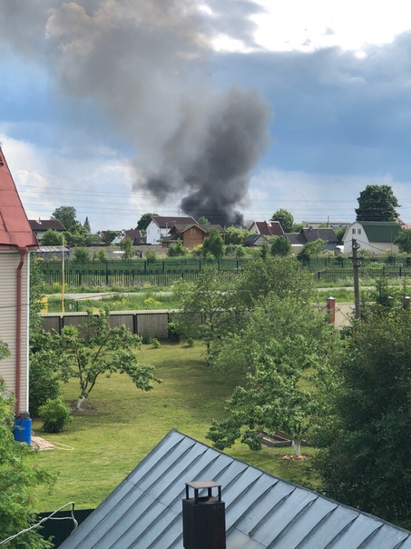 Сильный пожар в деревне Кипень
