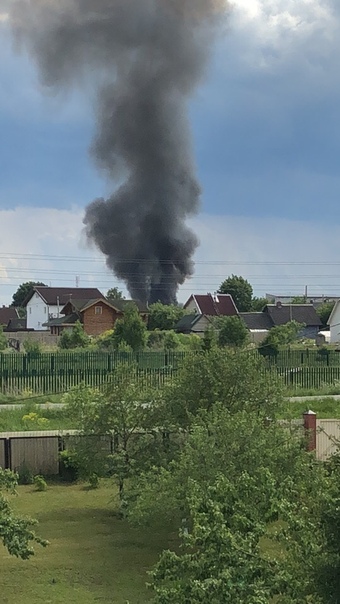Сильный пожар в деревне Кипень