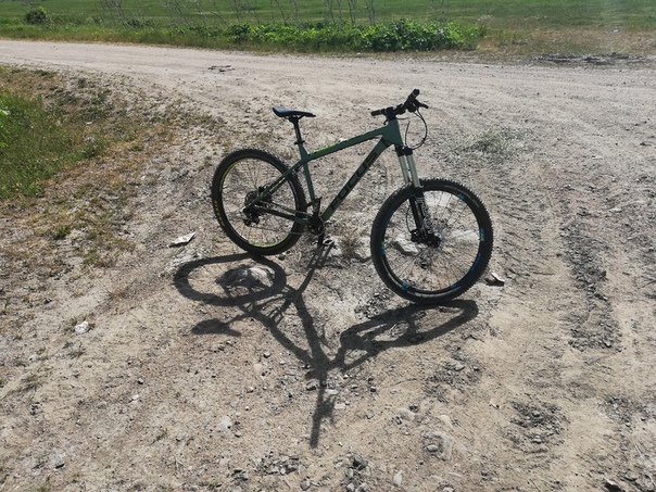 В районе коменданы от тк 5 озер угнали велосипед фокус болд про с вилкой аурон, и желтой ксениум, бу...