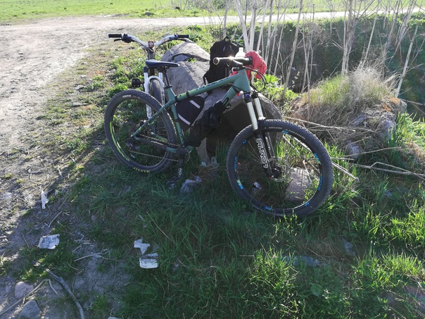 В районе коменданы от тк 5 озер угнали велосипед фокус болд про с вилкой аурон, и желтой ксениум, бу...