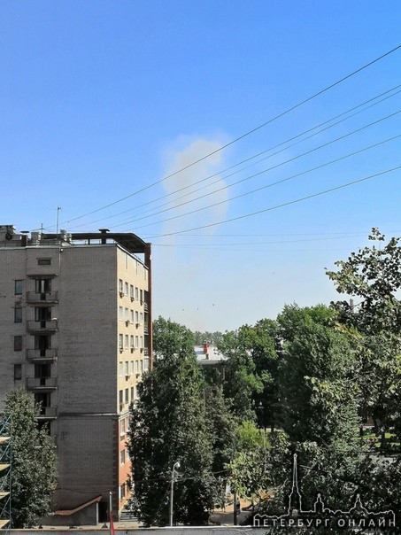 На Чугунной улице или недалеко от военного института со стороны Лесного проспекта прогремел взрыв, в...