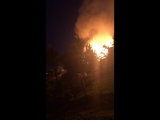 Пожар в посёлке Бабино 2 , причина возгорания неизвестна , пожарные примчали через 40 а то и час по...