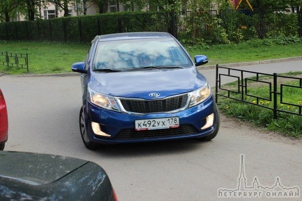 В ночь с 12 на 13 августа в Красносельском районе был угнан автомобиль KIA RIO седан синего цвета. 2...