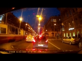 Таксист сбил мотоциклиста на Садовой