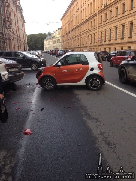 12 сентября в 10:50 -11:00 произошло ДТП на улице Чайковского 3.
