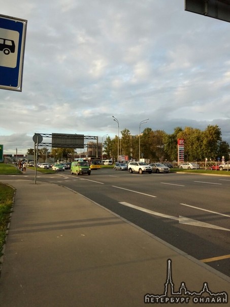 На Пулковском шоссе, перед КАД