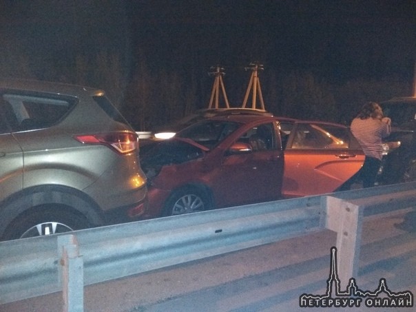 Авария из семи машин на Новоприозерском шоссе в сторону Приозерска, сразу за сверткой на Агалатово. ...