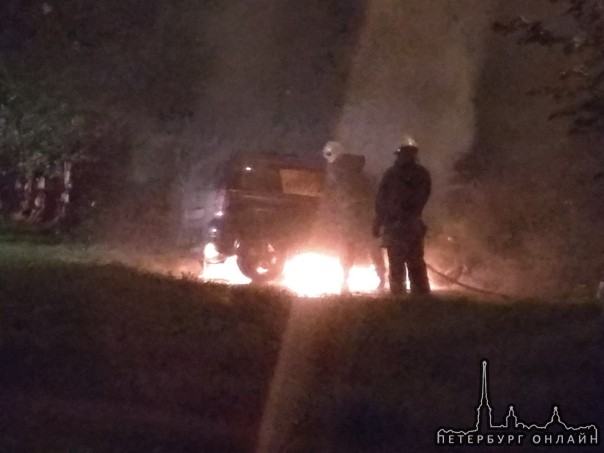 На Партизана Германа в час ночи сгорела машина