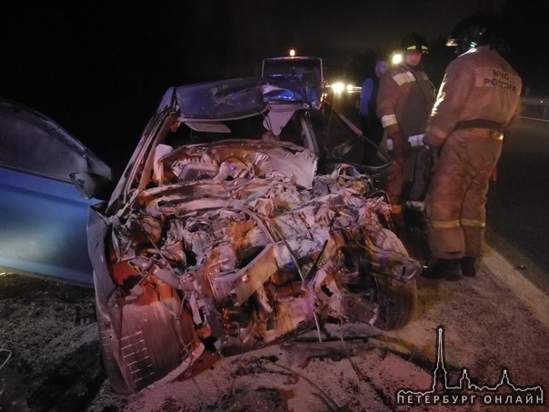 На Новоприозерском шоссе, примерно 20 километр, после поворота на Агалатово, авария со смертельным и...