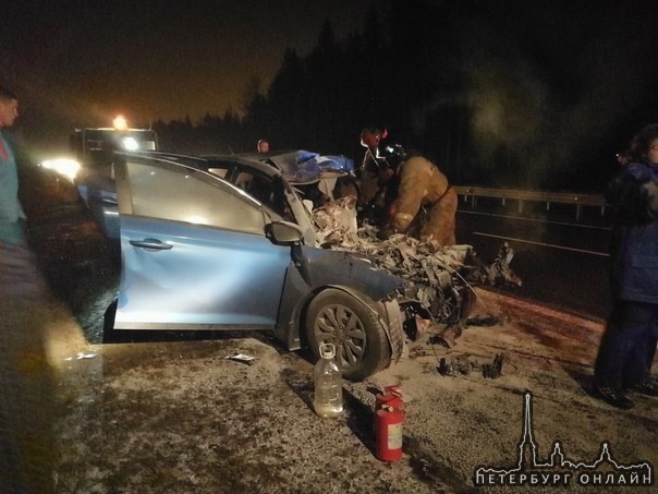 На Новоприозерском шоссе, примерно 20 километр, после поворота на Агалатово, авария со смертельным и...