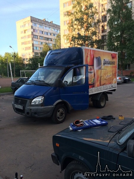 В ночь с 2 на 3 ноября в 1:30 в Токсово был угнан автомобиль Газель ГАЗ 2747-0000010 синего цвета, 2...