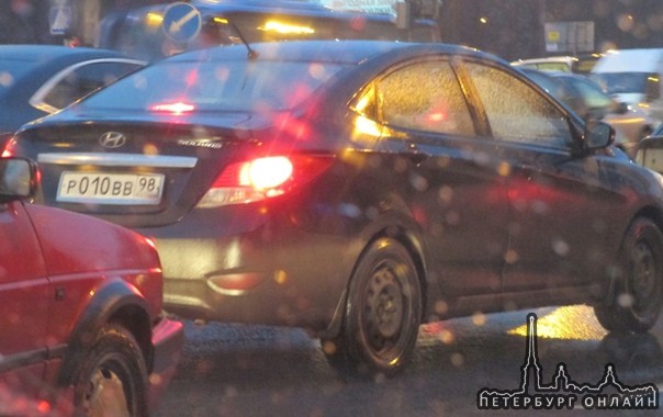 В ночь с 16 на 17 ноября в г. Колпино был угнан автомобиль Hyundai Solaris седан черного цвета, 2011...