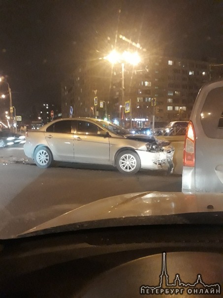 ДТП на пересечении Бухарестской и Димитрова, 3 авто.