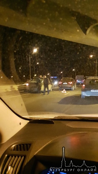 По Левошовскому шоссе, в сторону Левошово , Фокус догнал Audi Q7