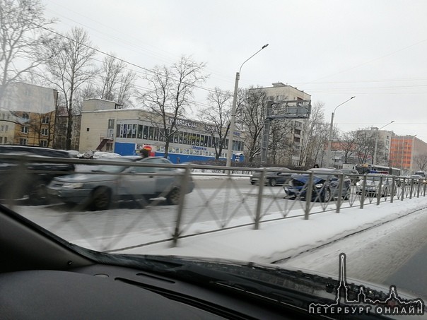 Ленинский 152, догонялки 3 машины, дпс на месте, других служб нет.