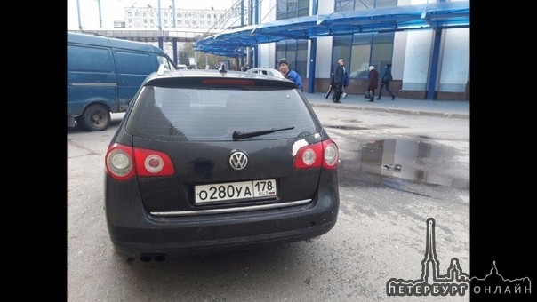 3 января примерно в 16:00 дня от метро улица Дыбенко был угнан автомобиль Volkswagen Passat B6 стоял...