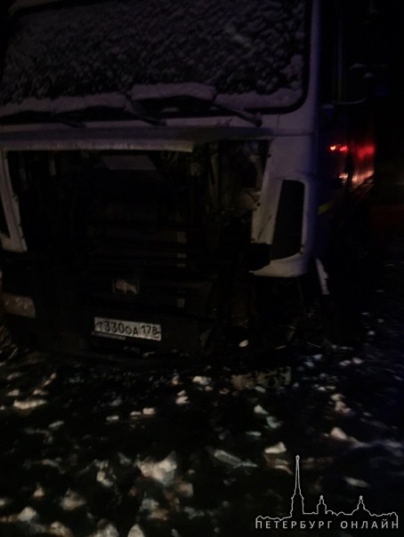 Ищем свидетелей аварии которая произошла 9 января на трассе у посёлка Ропша около 12.00 дня .
