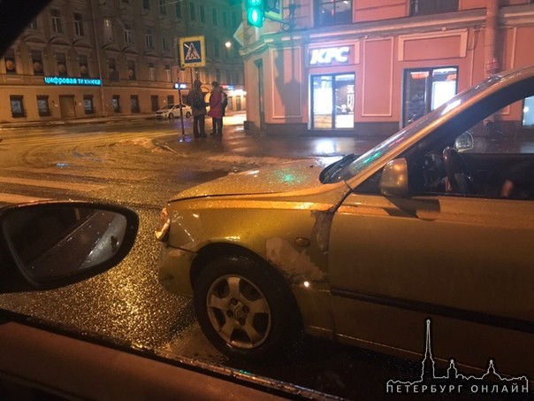 Лютая погоня за Polo GT по Петроградке и В.О , пострадали два два фокуса ДПС ,один hyundai акцент , ре...