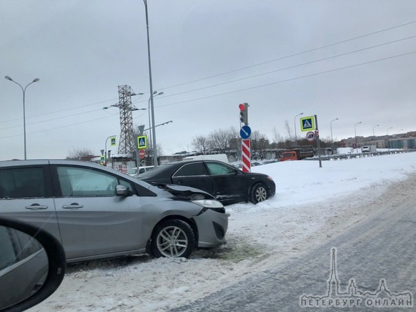 Парашютная/Долгоозерная