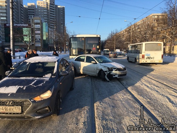 На проспекте Науки, замесик -