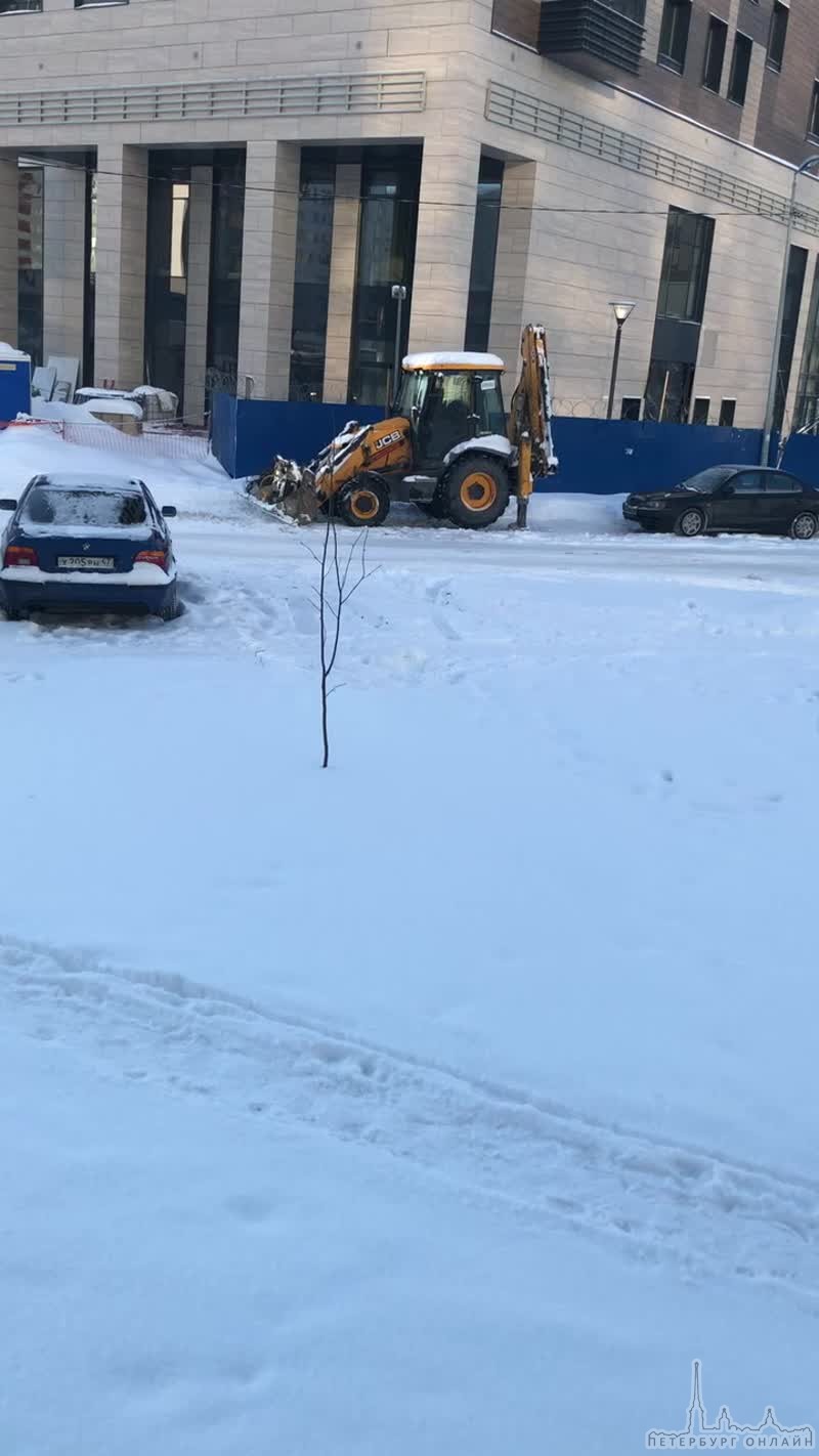 Здравствуйте. 24.01.2019 в 12 часов дня вот таким замечательным способом убирается квартал 16 СУН, в...