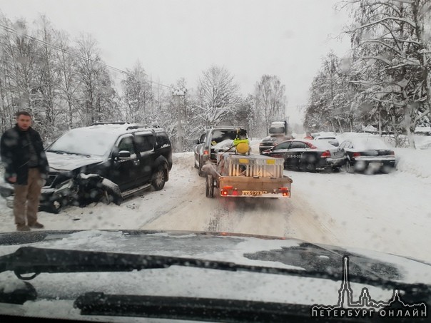 Дтп в деревне Сарженка, одна полоса для проезда