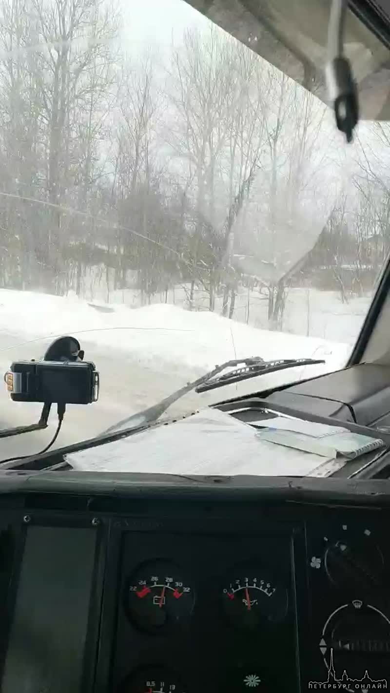 Грузовик приехал в маршрутку в Новосаратовке