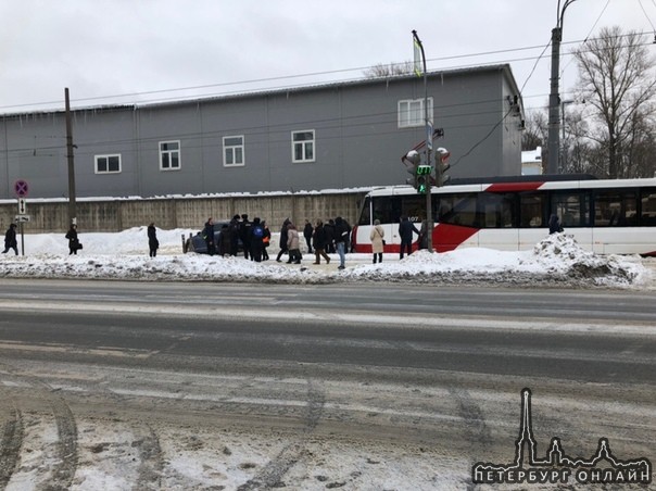 Трамваи встали на Камчатской из-за мастера парковки