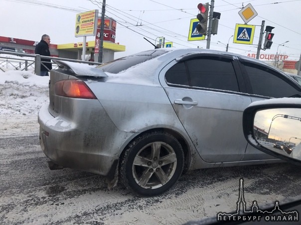 Лансер догнал Камри на Дальневосточном, перед Зольной, в сторону новочеркасской.