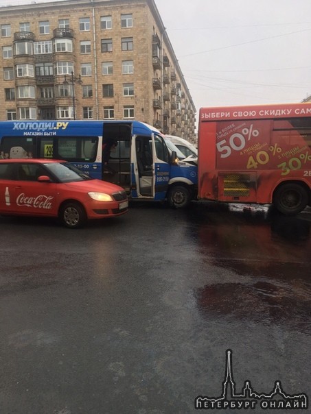 Авария на Московском проспекте 216. Есть пострадавшие
