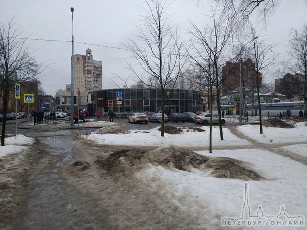 Макдоналдс на Удельной эвакуировали