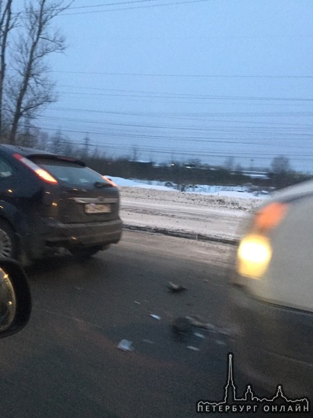 Только что 7:25 : авария на Колпинском шоссе. Объезжайте по финляндской, пока не поздно