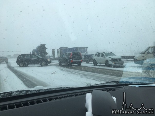 Массовое дтп кад, недоезжая до вантового в сторону мурманки