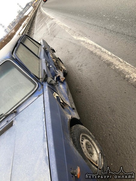 08 марта на 94 км внешней стороны КАД сломалась машина ВАЗ 2107 цвет синий С317ТА 47. Машина была о...