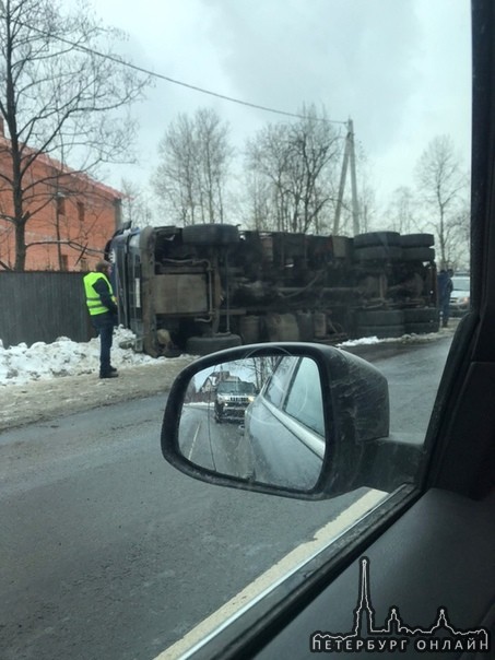 На дороге в поселок Красная звезда