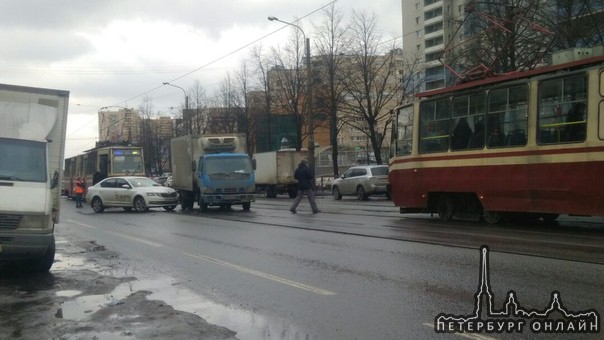 Типичное ДТП на проспекте Науки