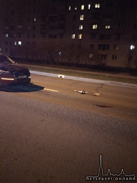 Женщина погибла под колесами Audi при переходе дороги на Варшавская д.63