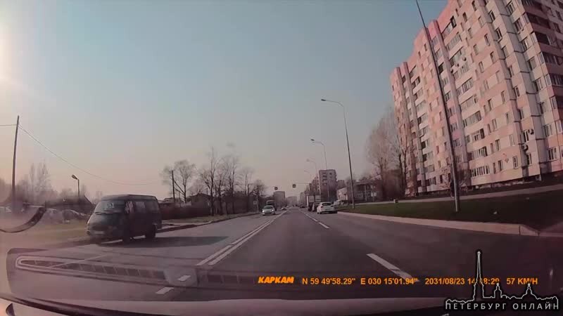 Видео аварии, которое произошло 26.04.2019 в 17:30 на Лени Голикова в сторону Ветеранов. На записи в...