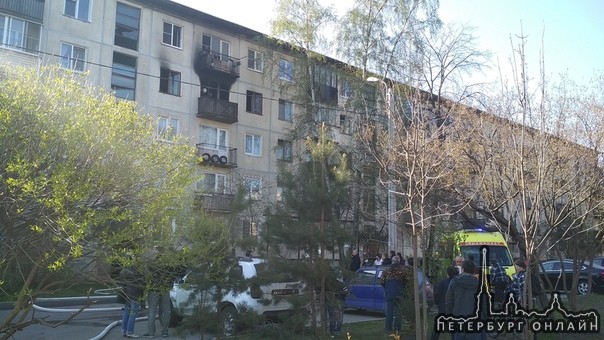 Сгорела квартира по адресу проспект Энергетиков дом 28/2 на 5 этаже. Взрослый сын не пострадал, его ...