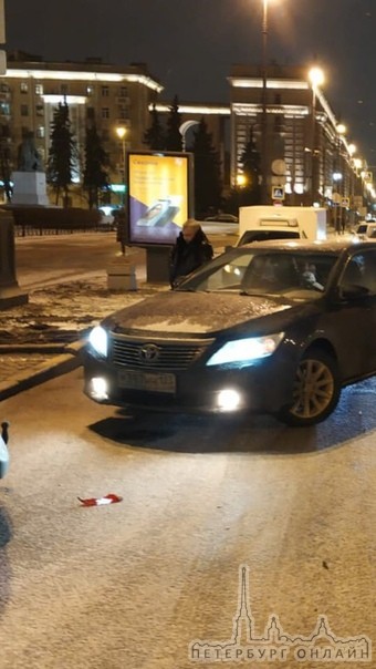 С 6 по 7 мая с ул. Бутлерова был угнан автомобиль Toyota Camry черного цвета, 2014 года выпуска